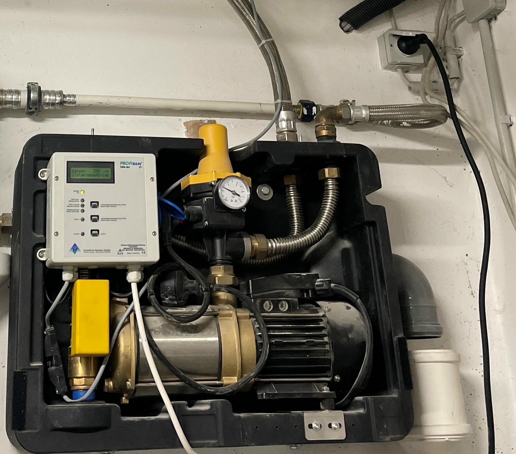 Pumpe ASPRI 15-4 für Regenmanager Monsun und Kessel komplett montiert