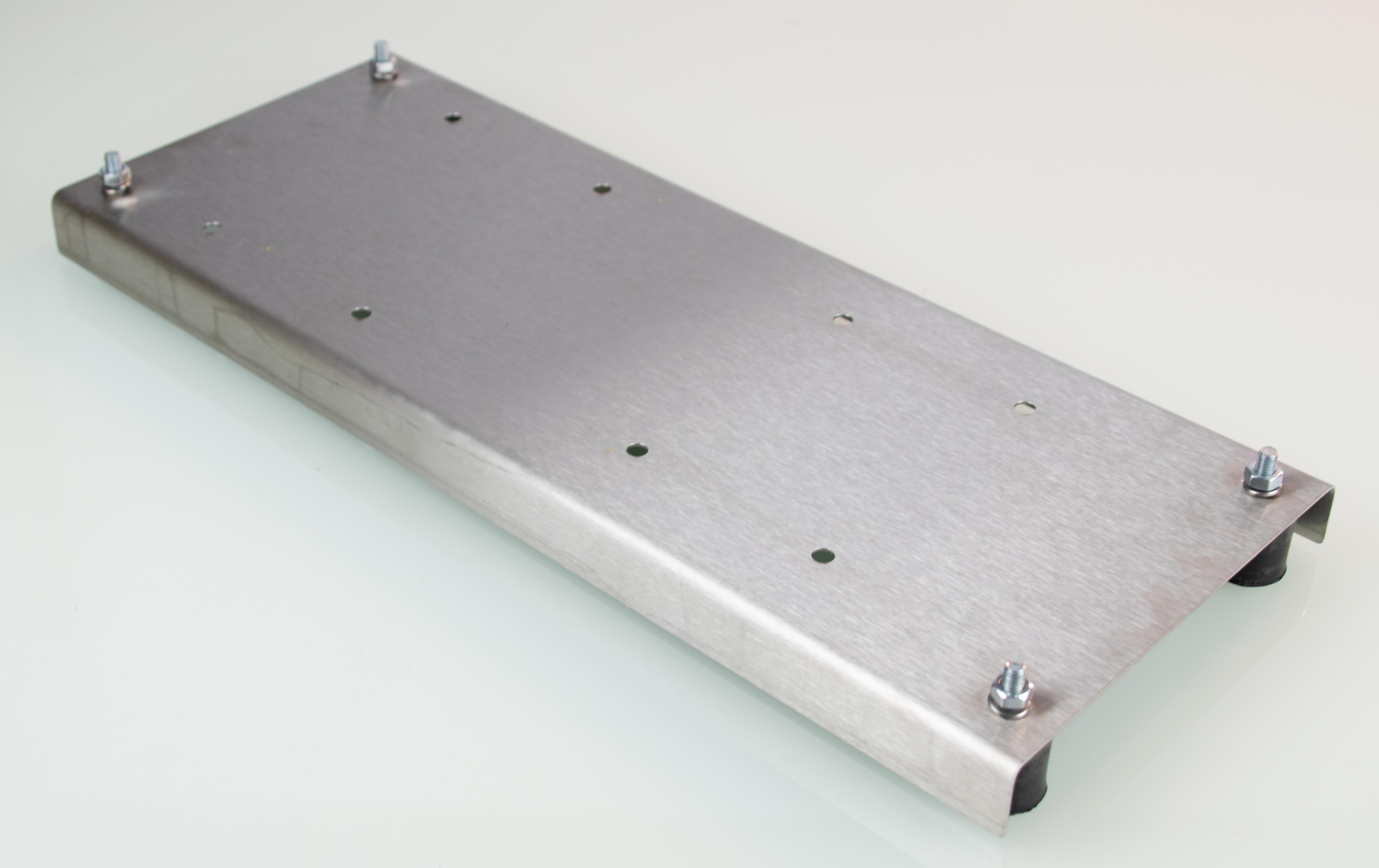 KON-V2A-universell-2 Universelle Edelstahl-Konsole für schwingungsfreie Bodenmontage von Espa-Pumpen Typ ASPRI 15, 20 und Aspri 25.