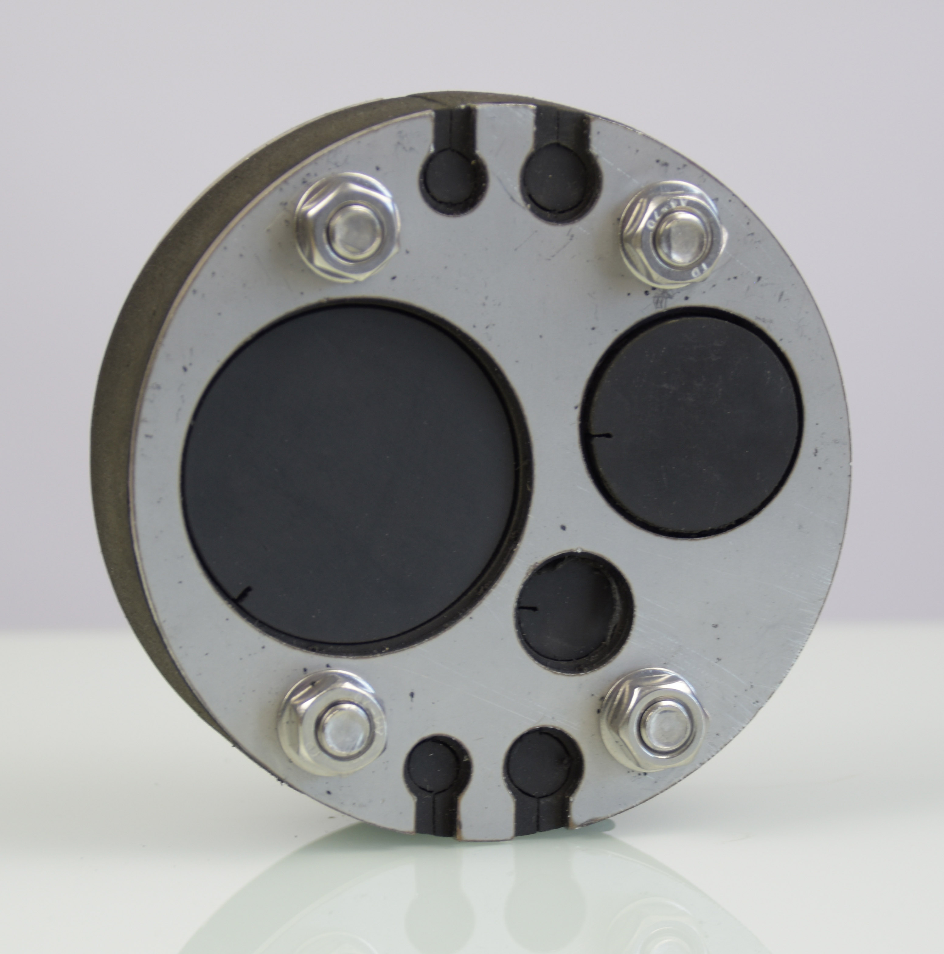 Mehrfach-Dichtung zum Abdichten des Leerrohr DN100 mit sieben Durchführungen für 50mm, 32mm, 16mm, 2 x 12mm, und 2 x 10mm